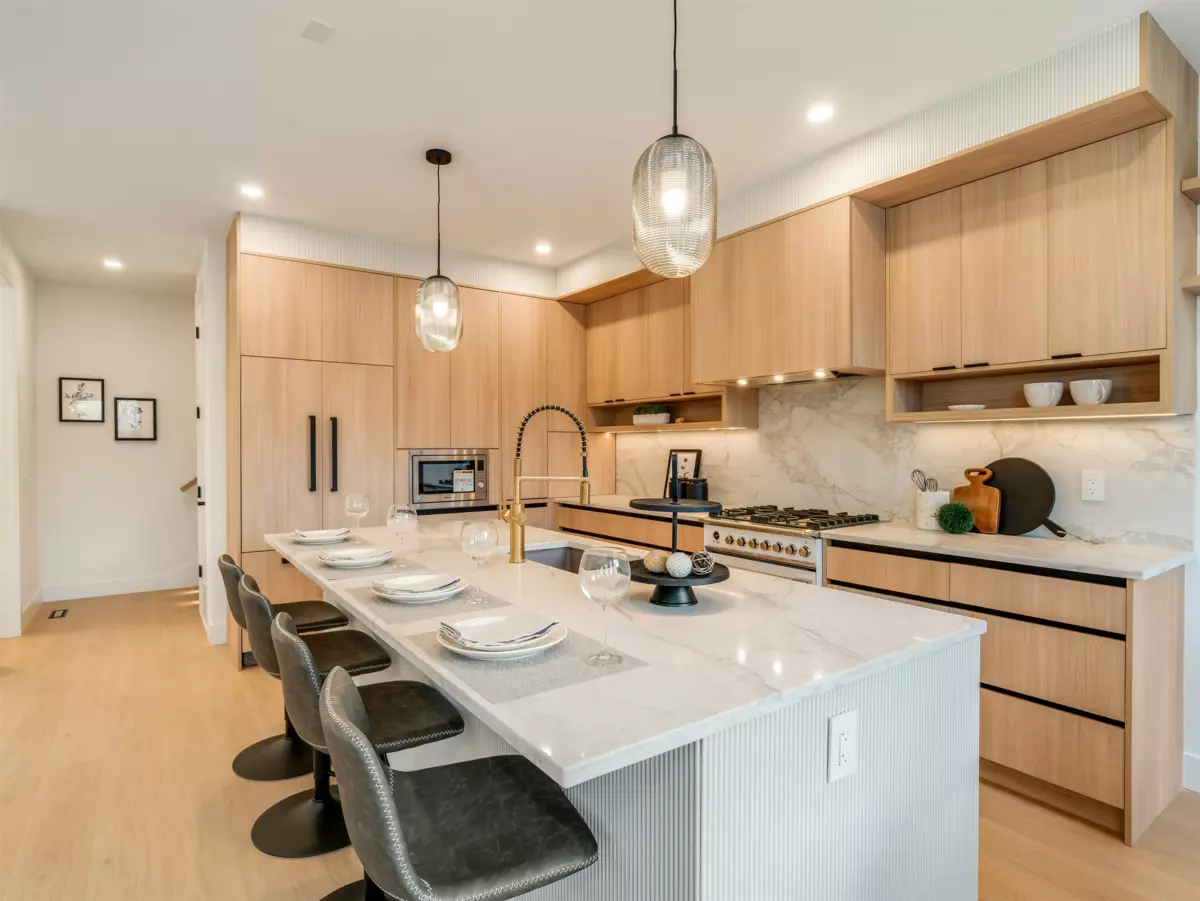 Dining Area Photo of 104 359 Laval Street, Coquitlam, BC