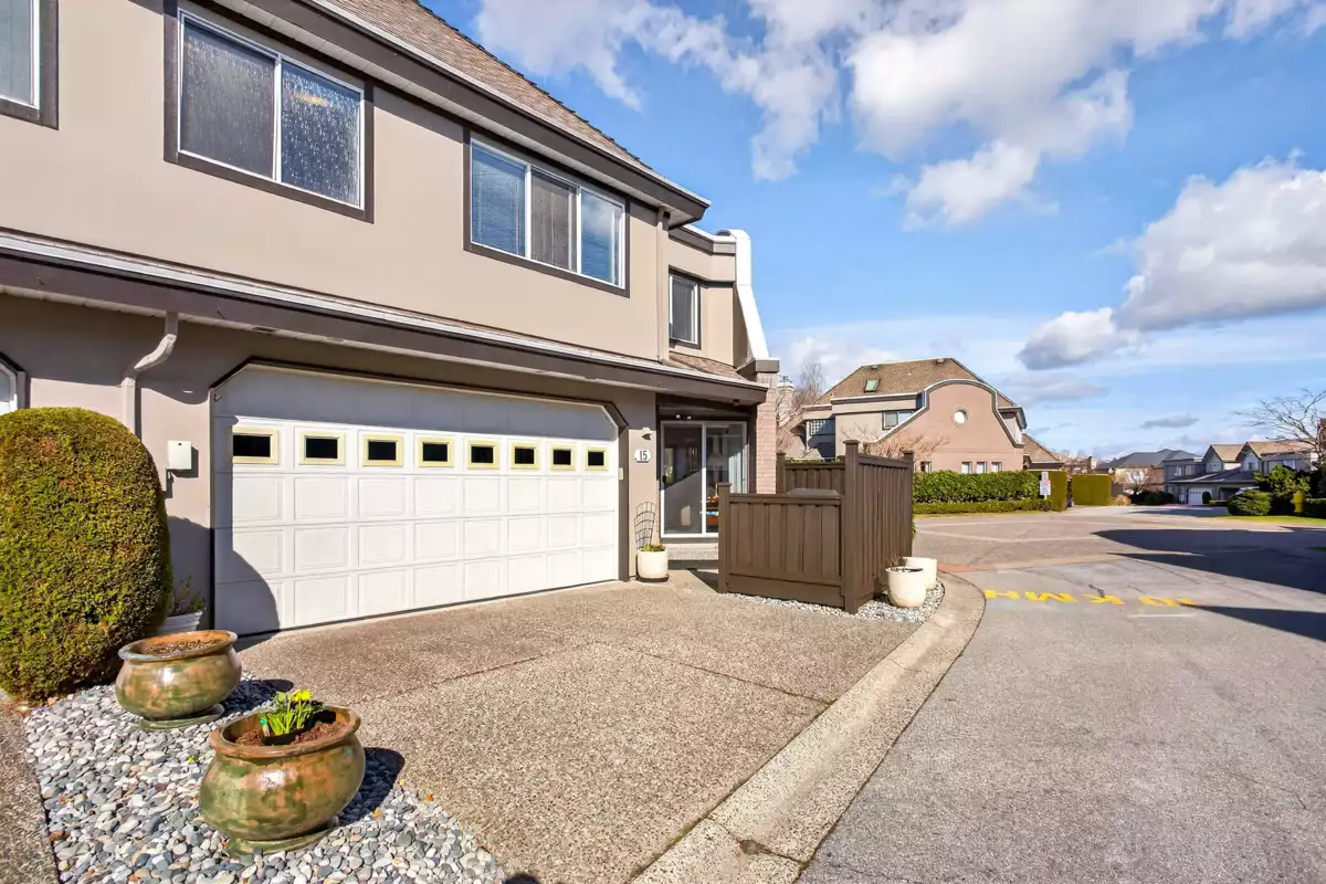 Outdoor Kitchen Photo of 15 788 Citadel Drive, Port Coquitlam, BC