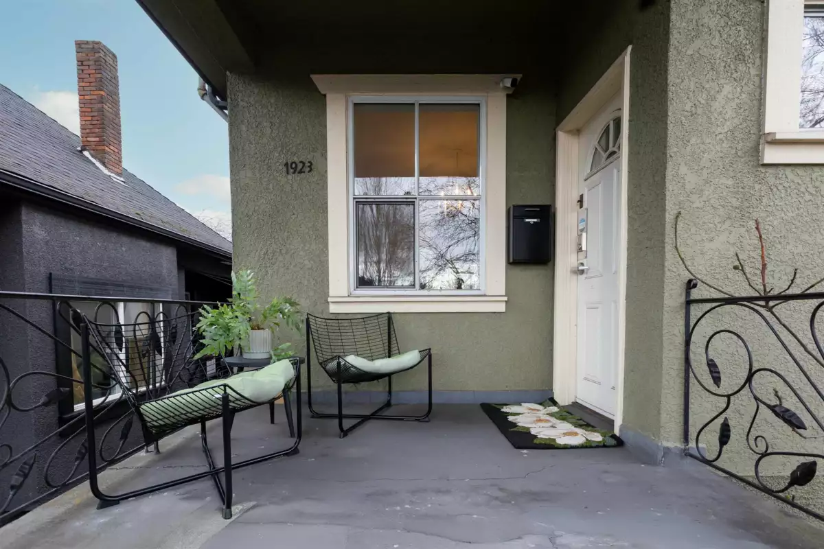 Mudroom Photo of 1923 E 1st Avenue, Vancouver, BC