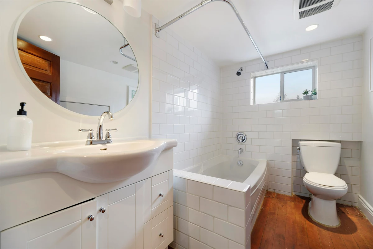 Office / Den Photo of 1923 E 1st Avenue, Vancouver, BC