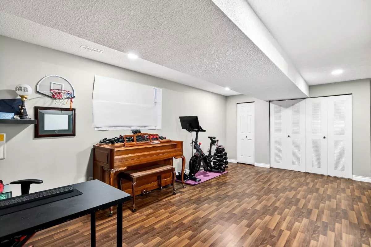 Basement Recreation Room Photo of 205 1180 Falcon Drive, Coquitlam, BC