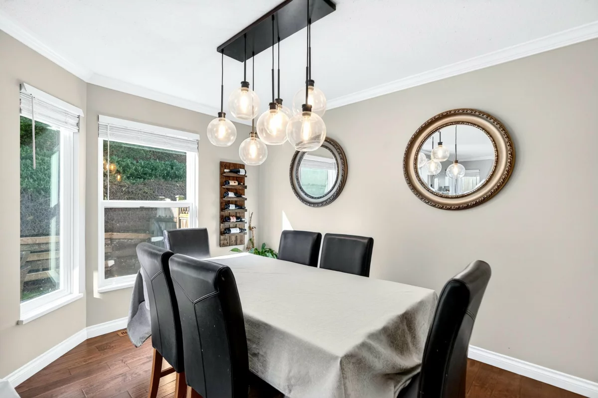 Dining Area Photo of 205 1180 Falcon Drive, Coquitlam, BC