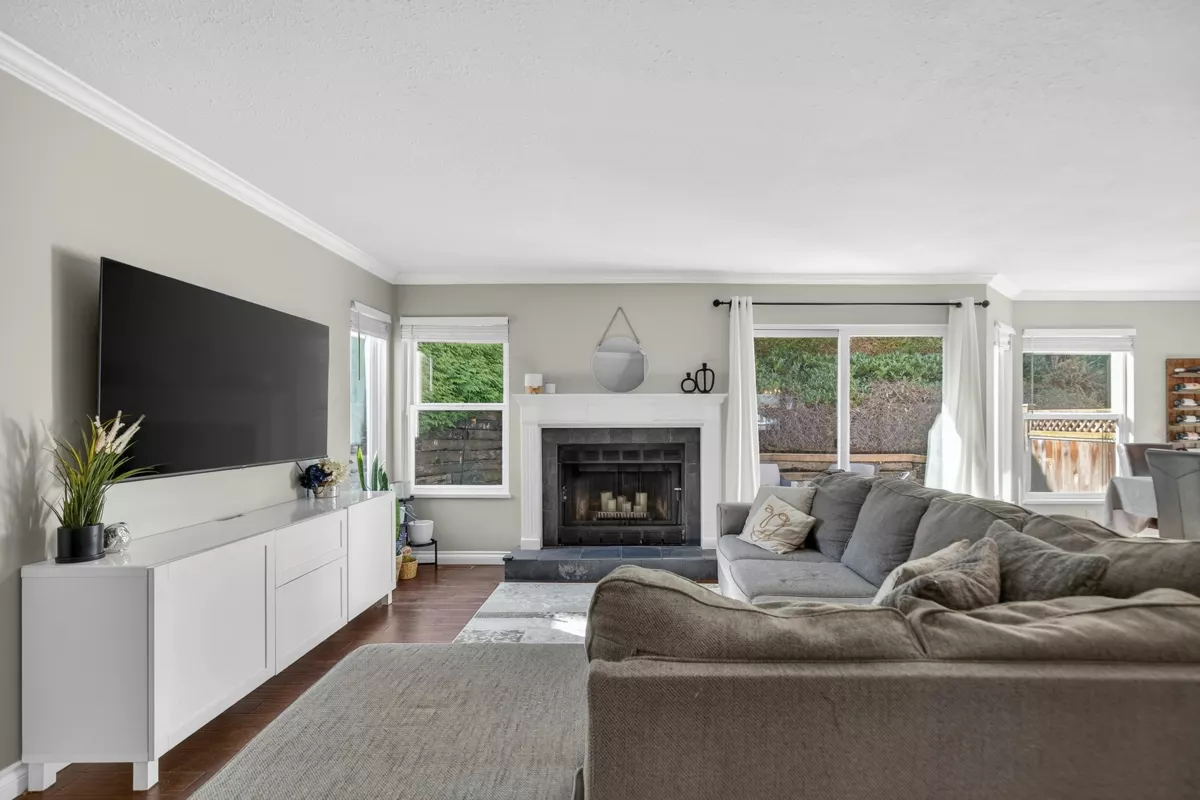 Living Room Photo of 205 1180 Falcon Drive, Coquitlam, BC