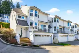 205 1180 Falcon Drive, Coquitlam, BC