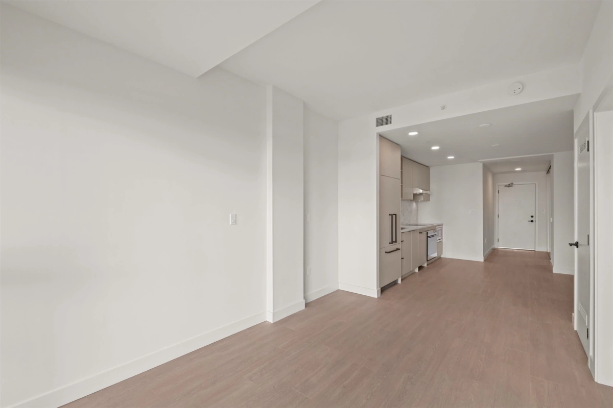 Pantry Photo of 553 422 E 3rd Street, North Vancouver, BC