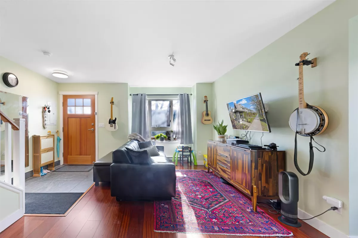Kitchen Photo of 10 4055 Pender Street, Burnaby, BC