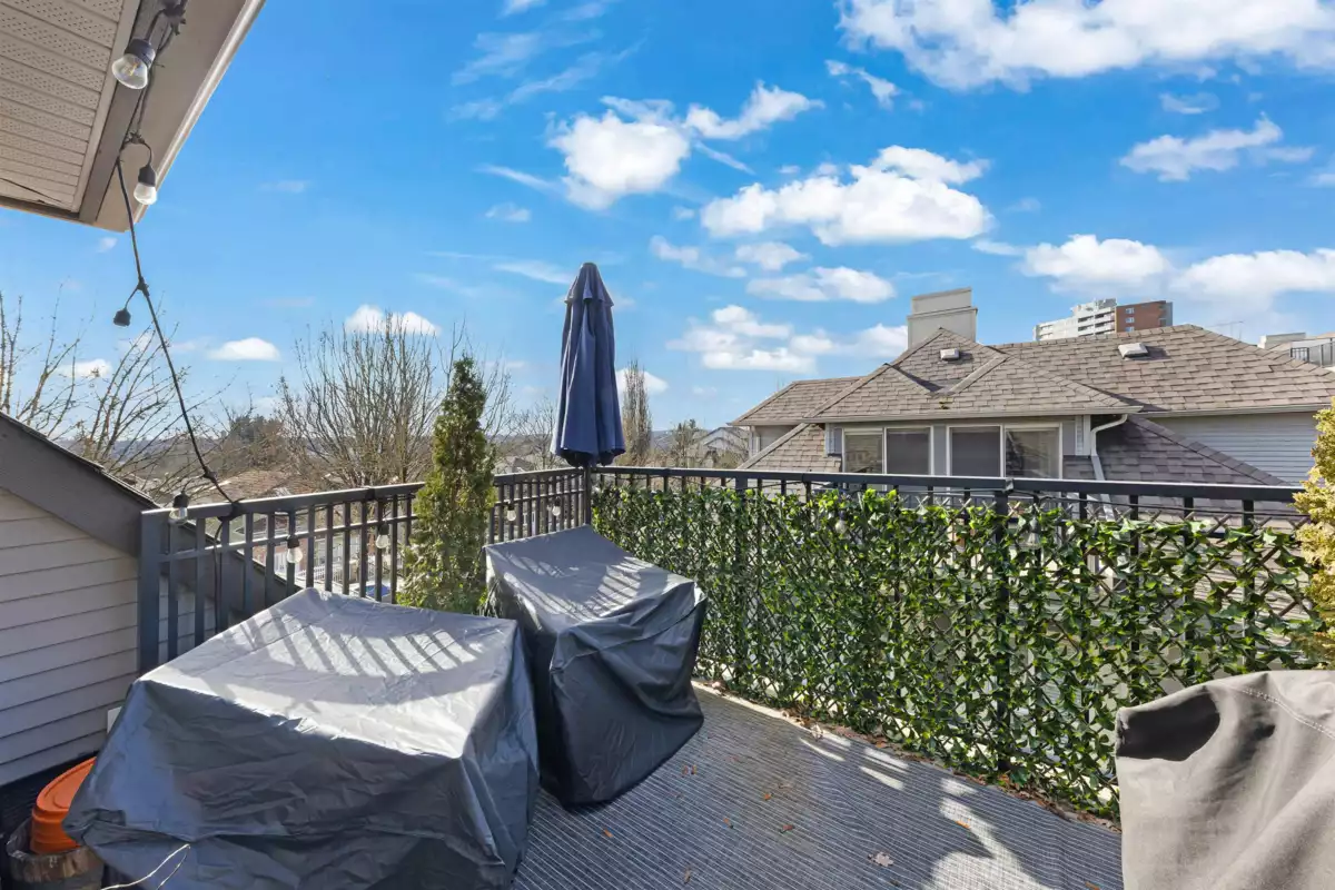 Mudroom Photo of 10 4055 Pender Street, Burnaby, BC