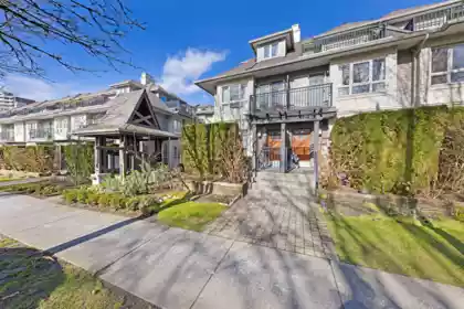 10 4055 Pender Street, Burnaby, BC, Burnaby — 3 bed townhouse for sale