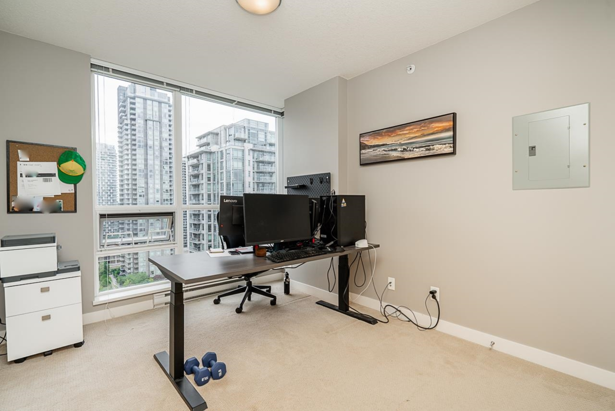 Guest Bathroom Photo of 2605 2978 Glen Drive, Coquitlam, BC