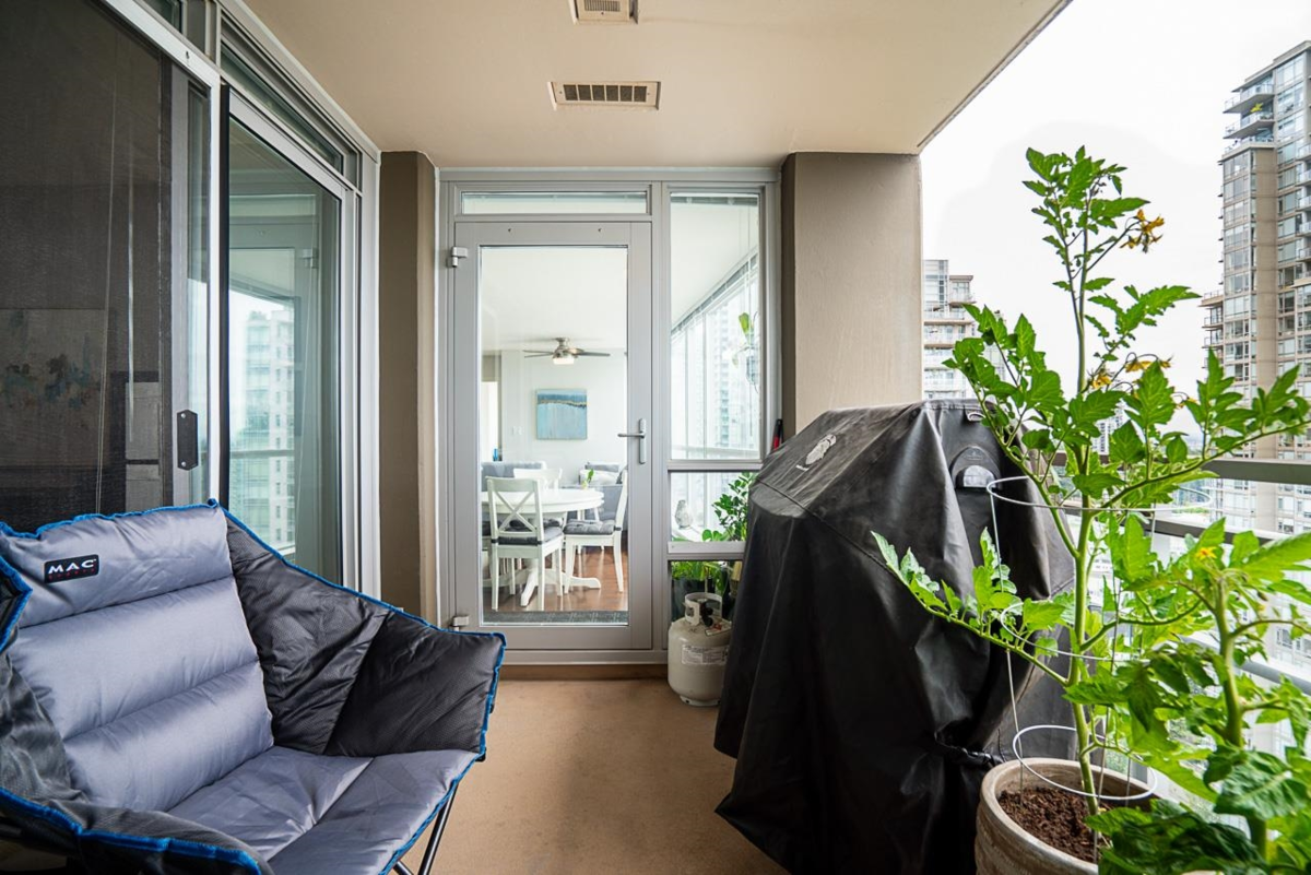 Laundry Room Photo of 2605 2978 Glen Drive, Coquitlam, BC