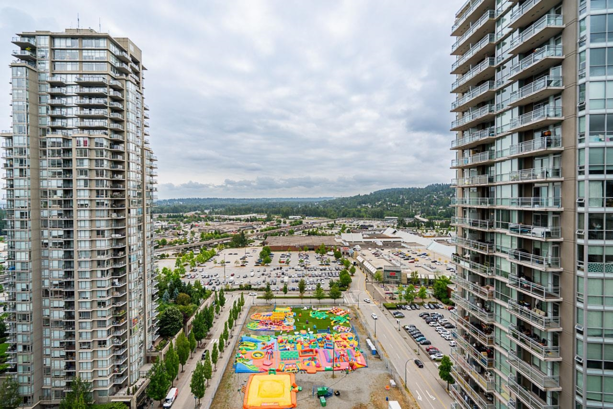 Mudroom Photo of 2605 2978 Glen Drive, Coquitlam, BC