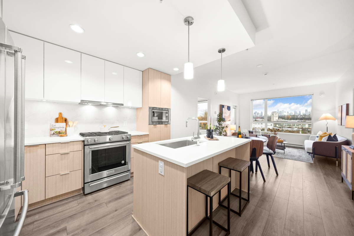 Kitchen Island Photo of 511 2188 Madison Avenue, Burnaby, BC