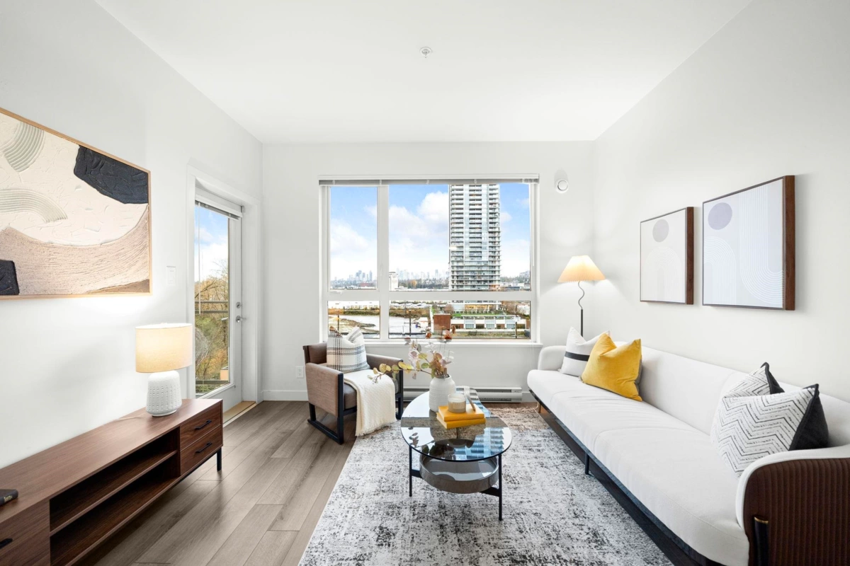 Living Room Photo of 511 2188 Madison Avenue, Burnaby, BC
