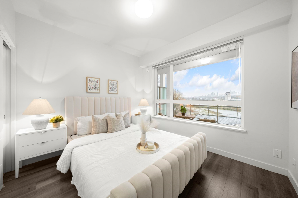 Primary Bathroom Photo of 511 2188 Madison Avenue, Burnaby, BC