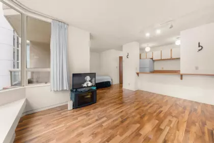 307 1330 Hornby Street, Vancouver, BC, Vancouver — Apartment/Condo for sale