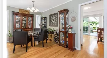 Kitchen Island Photo of 23053 125a Avenue, Maple Ridge, BC