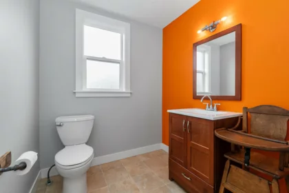 Laundry Room Photo of 9728 Heather Street, Chilliwack, BC