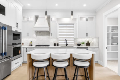 Guest Bathroom Photo of 16717 25a Avenue, Surrey, BC