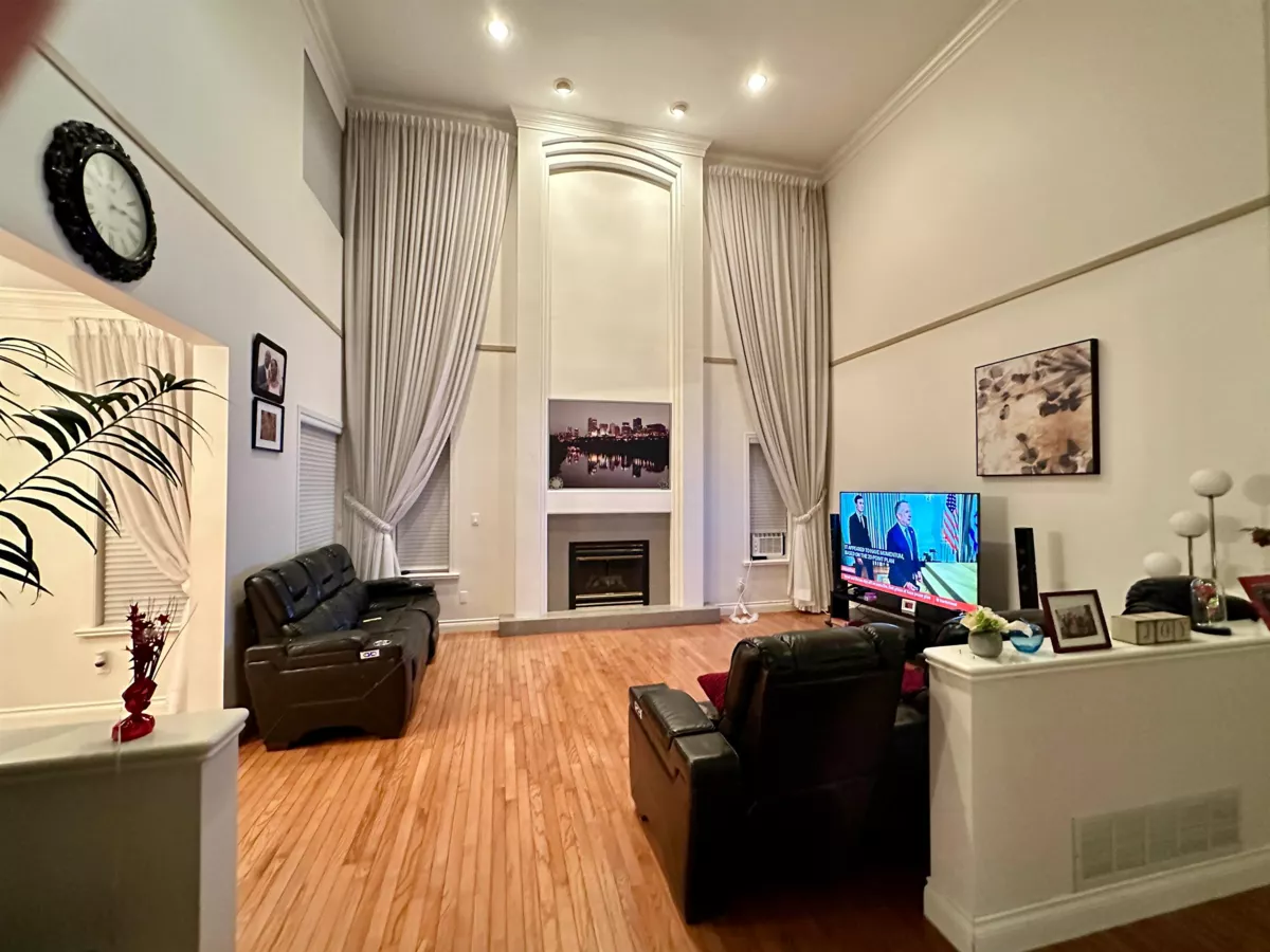 Family Room Photo of 3070 Timber Court, Coquitlam, BC
