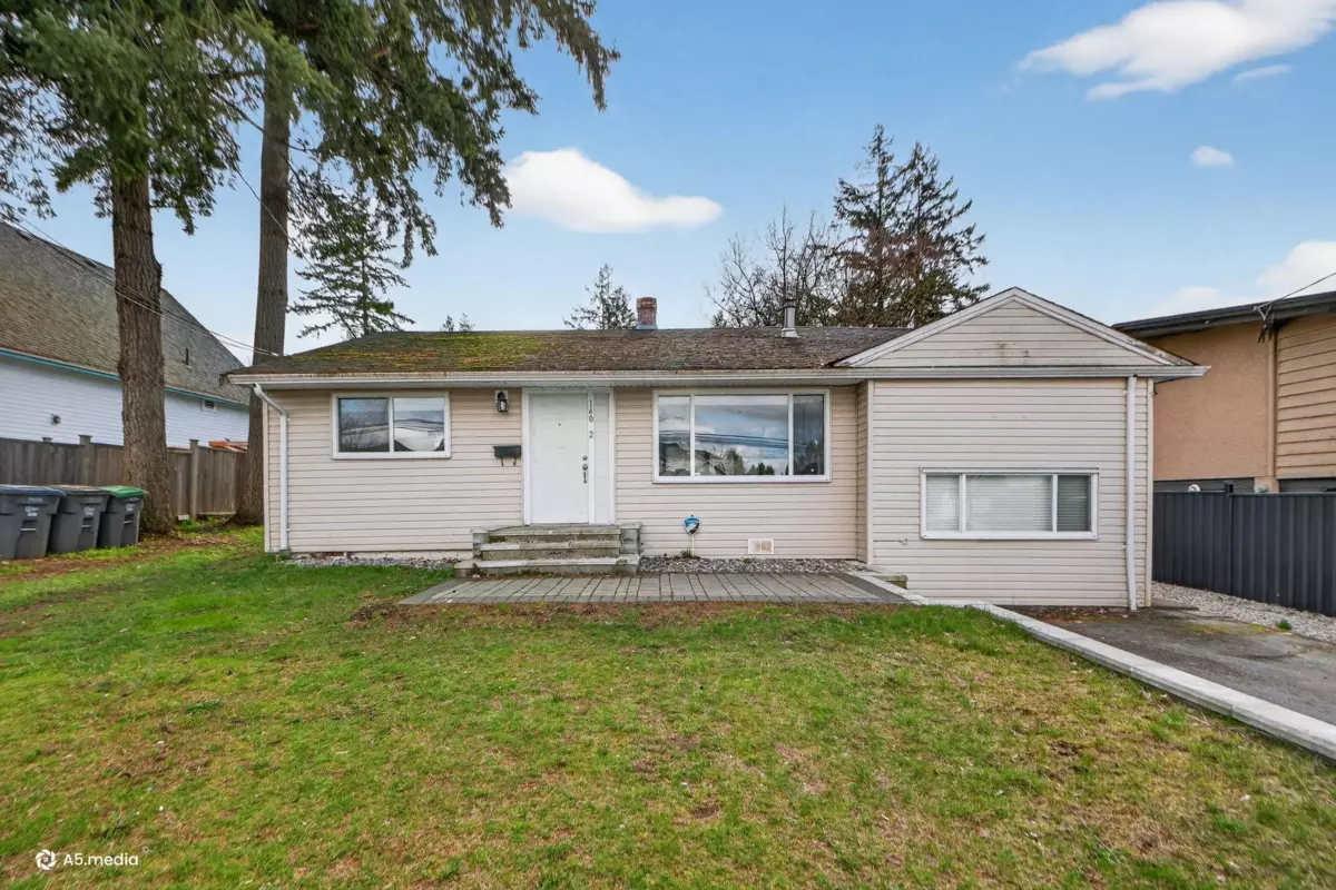 Family Room Photo of 14032 Grosvenor Road, Surrey, BC