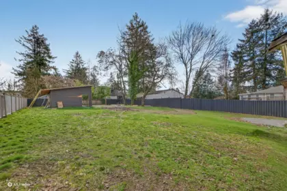 Swimming Pool Photo of 14032 Grosvenor Road, Surrey, BC