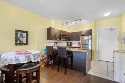 Breakfast Nook Photo of 203 33539 Holland Avenue, Abbotsford, BC