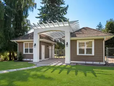 Hot Tub / Spa Photo of 5615 121a Street, Surrey, BC