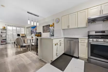 52 7088 Lynnwood Drive, Richmond, BC, Richmond — Townhouse for sale
