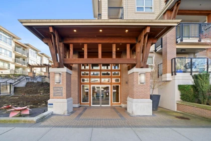 Entry Foyer Photo of 236 6828 Eckersley Road, Richmond, BC