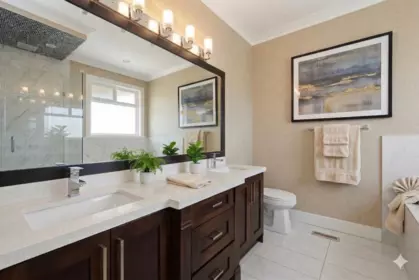 Mudroom Photo of 32141 Hillcrest Avenue, Mission, BC