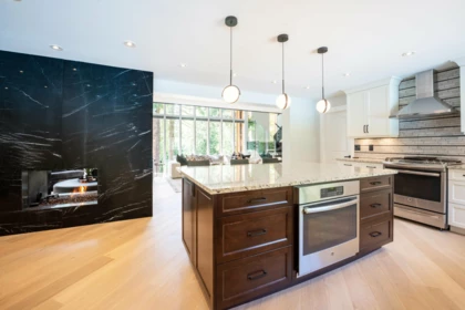 Kitchen Photo of 25011 Ferguson Avenue, Maple Ridge, BC