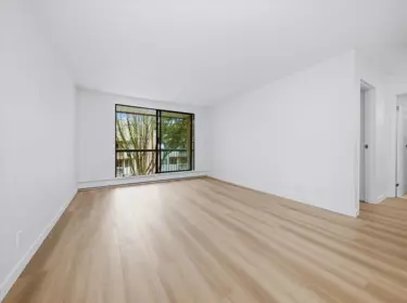 213 8511 Ackroyd Road, Richmond, BC, Richmond — Apartment/Condo for sale