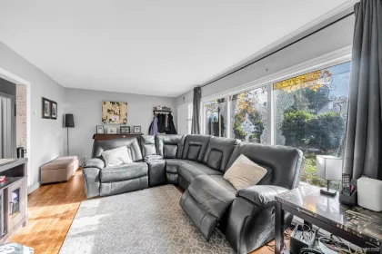 Kitchen Photo of 735 Lea Avenue, Coquitlam, BC