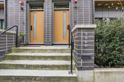 Mudroom Photo of 3960 Dumfries Street, Vancouver, BC