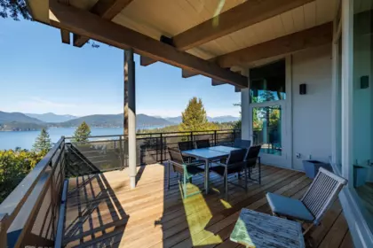 Staircase Photo of 6235 Overstone Drive, West Vancouver, BC