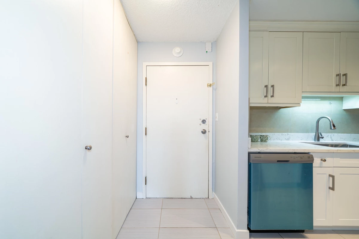 Family Room Photo of 215 5932 Patterson Avenue, Burnaby, BC