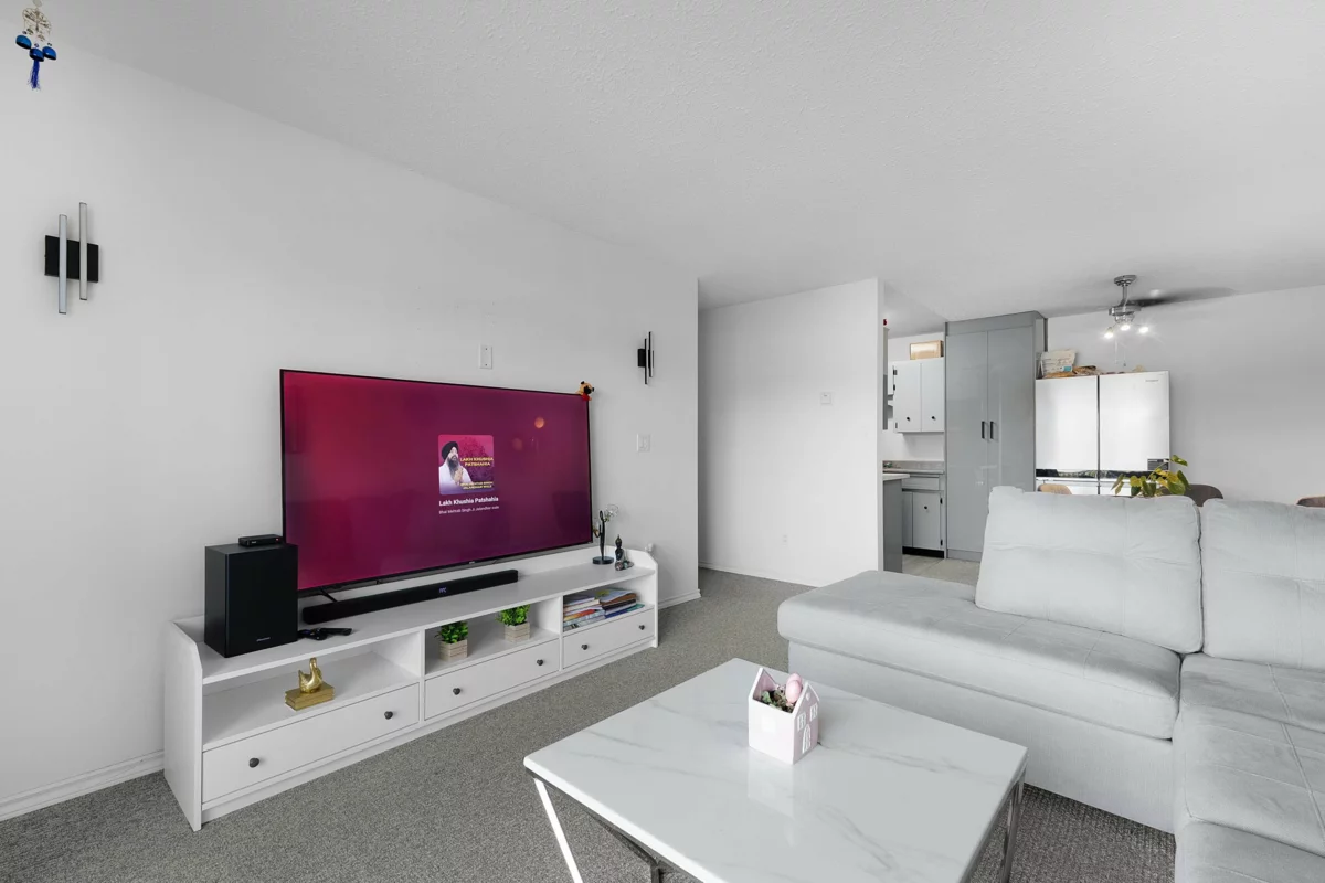 Family Room Photo of 205 3043 270 Street, Langley, BC