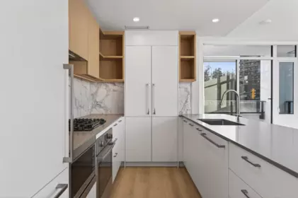 202 6468 Willingdon Avenue, Burnaby, BC, Burnaby — Apartment/Condo for sale