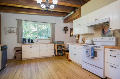Basement Recreation Room Photo of 50802 Winona Road, Chilliwack, BC
