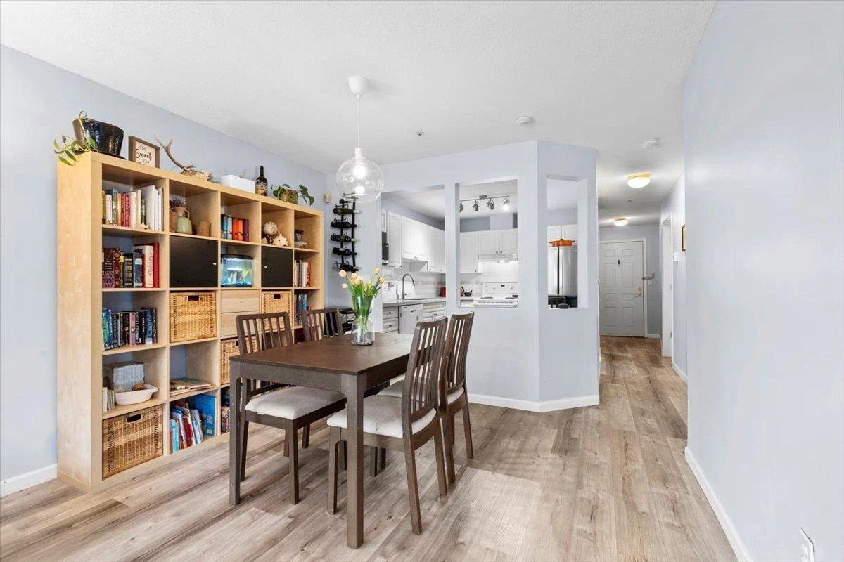 Family Room Photo of 215 2678 Dixon Street, Port Coquitlam, BC