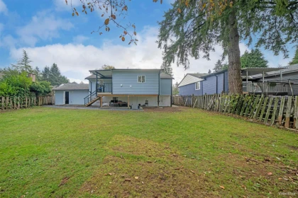 Hot Tub / Spa Photo of 12965 98 Avenue, Surrey, BC