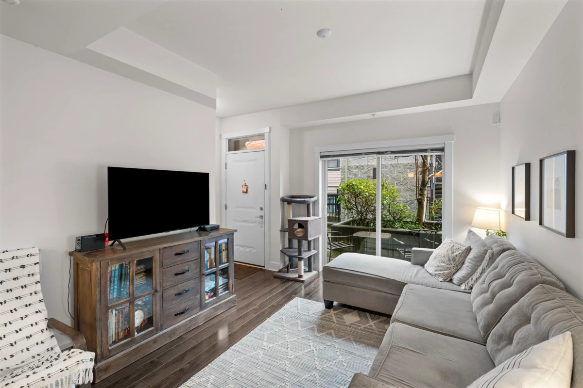 Family Room Photo of 115 828 Royal Avenue, New Westminster, BC