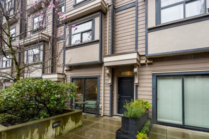 Outdoor Deck Photo of 115 828 Royal Avenue, New Westminster, BC