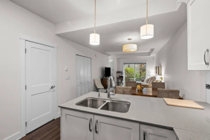 Primary Bathroom Photo of 115 828 Royal Avenue, New Westminster, BC