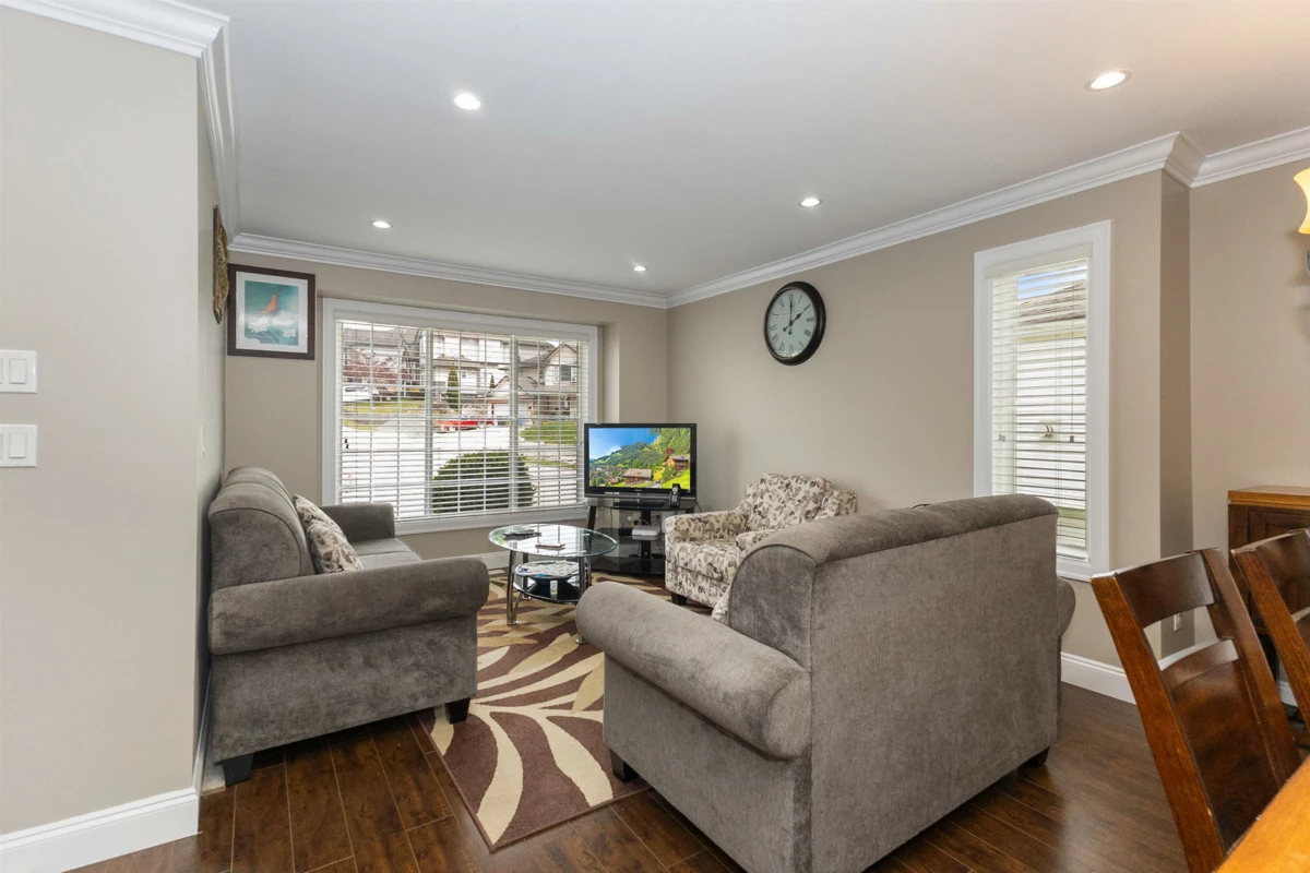 Living Room Photo of 3345 Siskin Drive, Abbotsford, BC