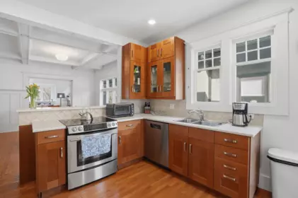 3350 W 3rd Avenue, Vancouver, BC, Vancouver — Single Family Residence for sale