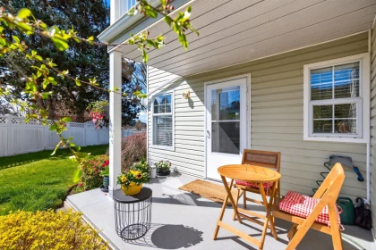 Garden / Landscaping Photo of 109 22514 116 Avenue, Maple Ridge, BC