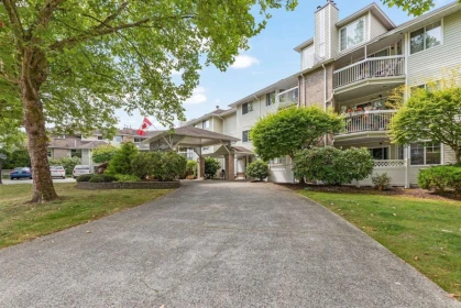 Hot Tub / Spa Photo of 109 22514 116 Avenue, Maple Ridge, BC