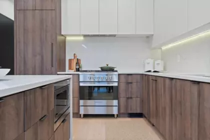 919 E 10th Avenue, Vancouver, BC, Vancouver — Half Duplex for sale
