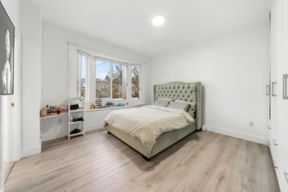 Entry Foyer Photo of 5174 Aberdeen Street, Vancouver, BC
